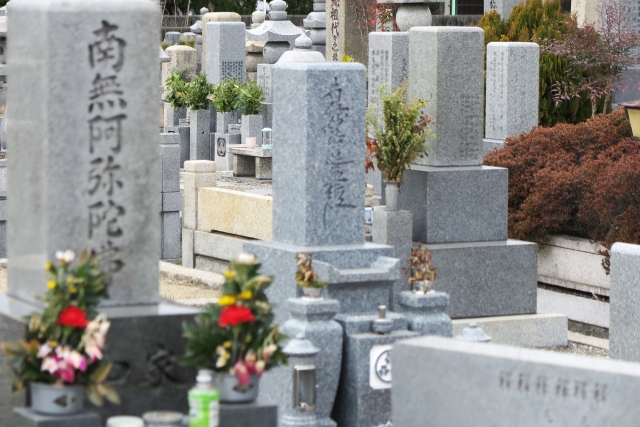 永代供養とは・一般墓との違い、選び方と費用についても解説